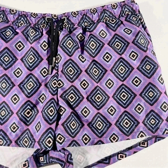 BooHoo Man Purple Diamond Swim Trunks - Picture 3 of 4